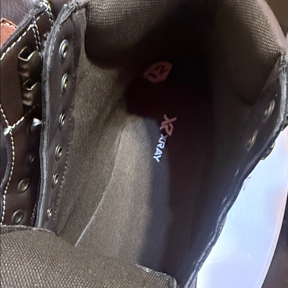 Men's Brown Leather- Like Boots - Picture 7 of 8